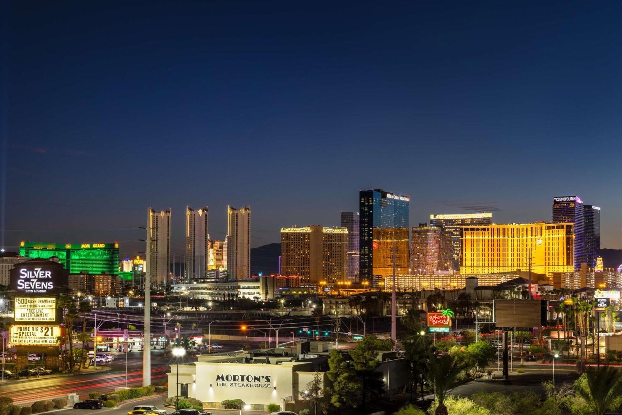 Doubletree By Hilton Las Vegas East Flamingo Ngoại thất bức ảnh